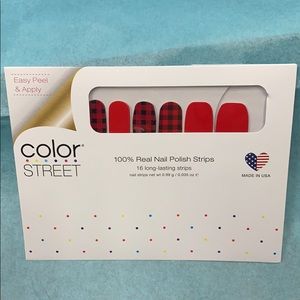 NWT Color Street Nails Good Girls Gone Plaid (Ret)